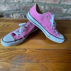 Women's Pink Converse - Mint Condition!
